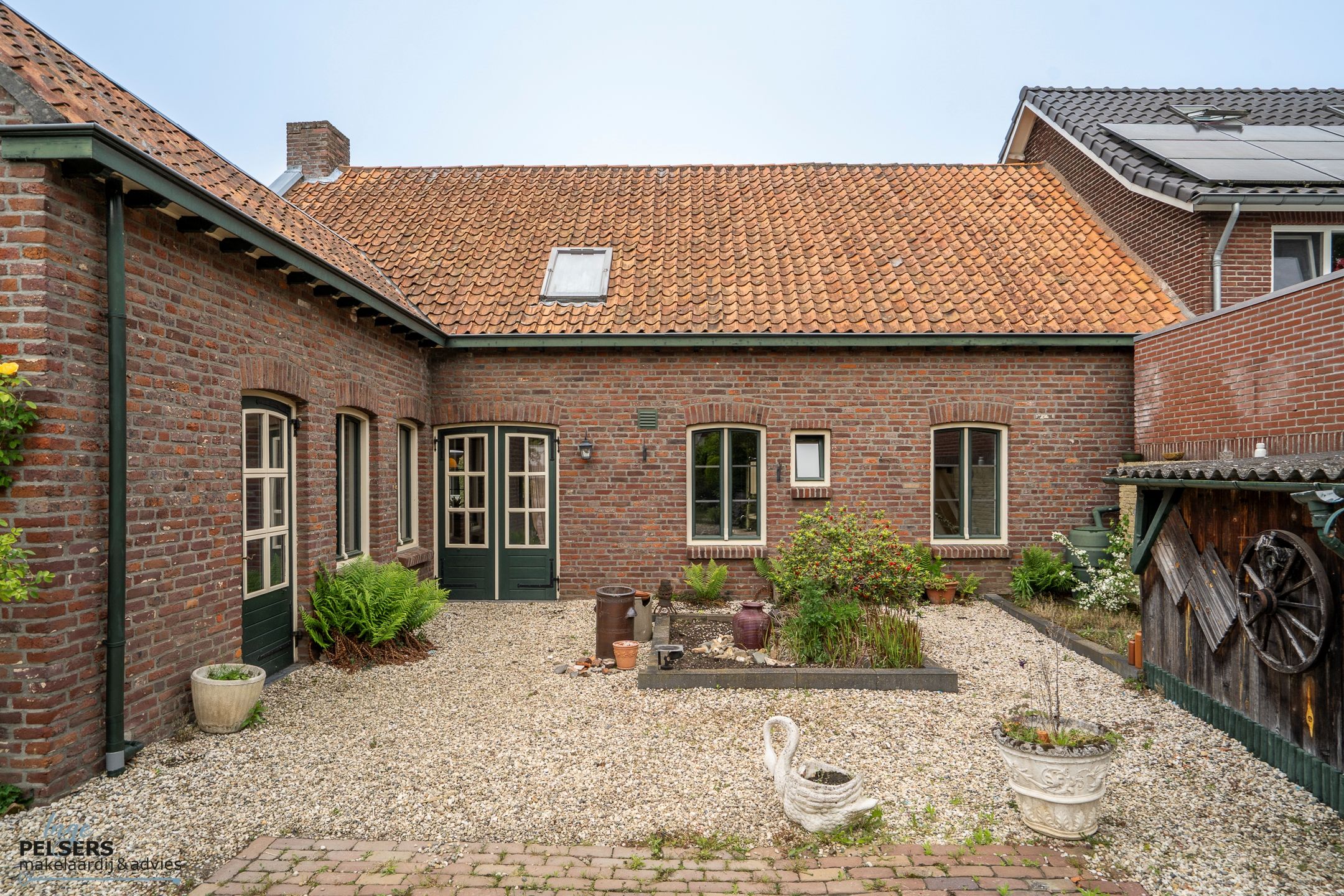 Photo 30 of Burgemeester Janssenstraat 7