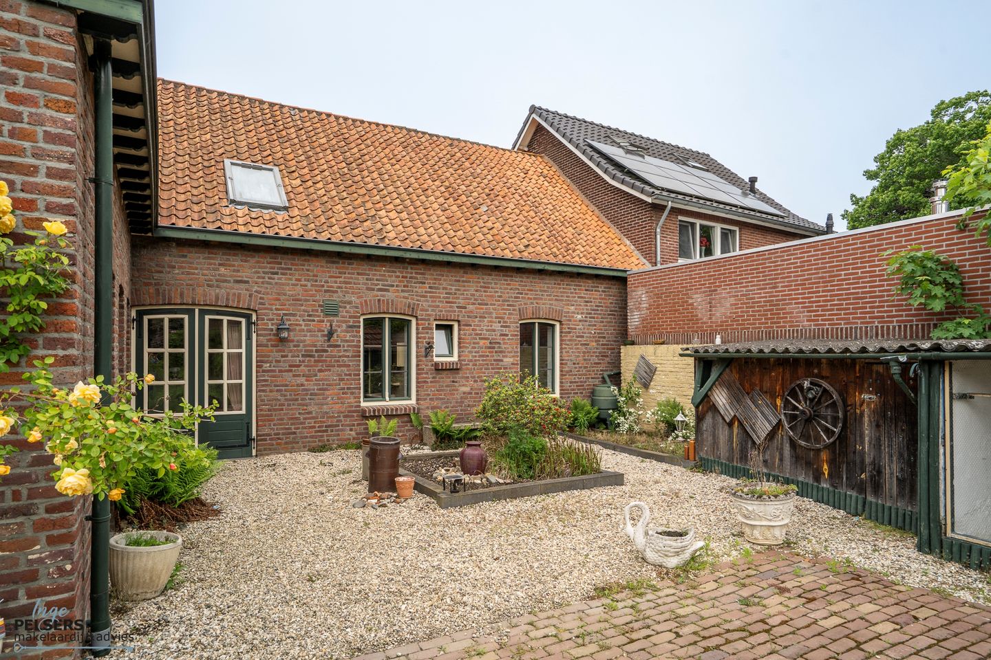 Photo 29 of Burgemeester Janssenstraat 7