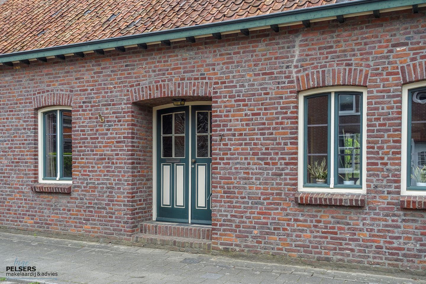 Photo 5 of Burgemeester Janssenstraat 7