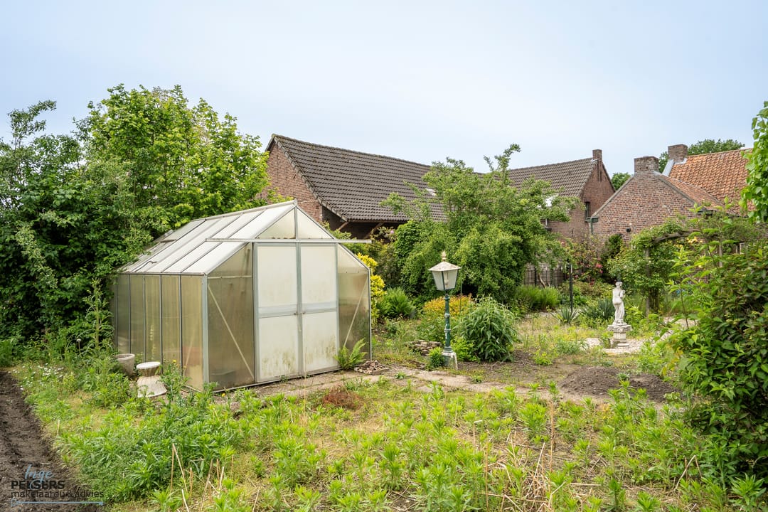Photo 38 of Burgemeester Janssenstraat 7