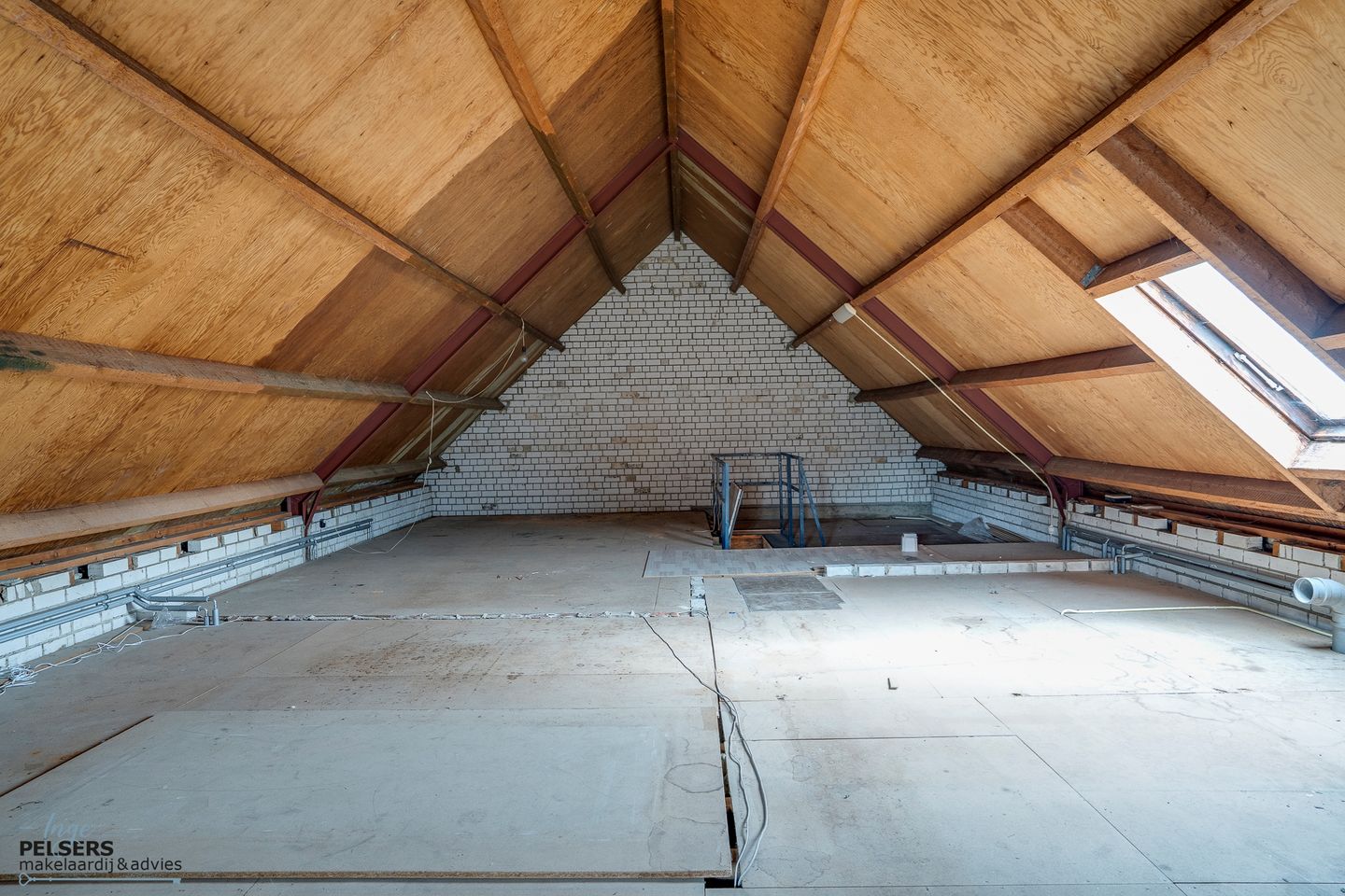 Photo 49 of Burgemeester Janssenstraat 7