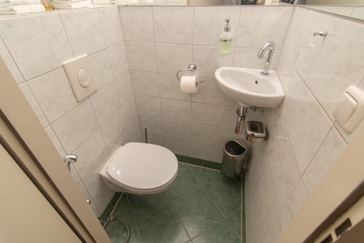 Tussenwoning te koop: Schuitwater 19, Zoetermeer