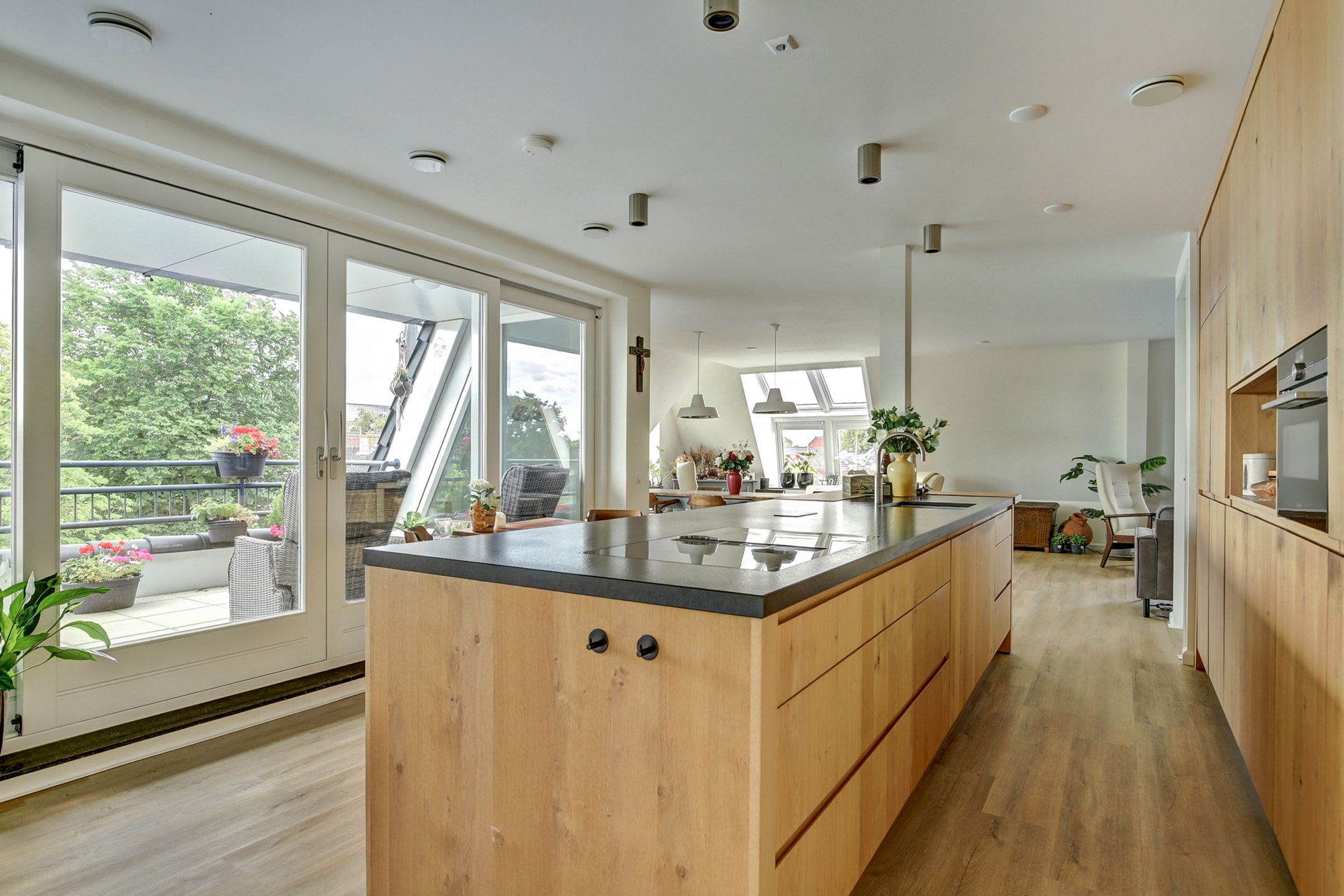 Photo 9 of Vincentiusstraat 7
