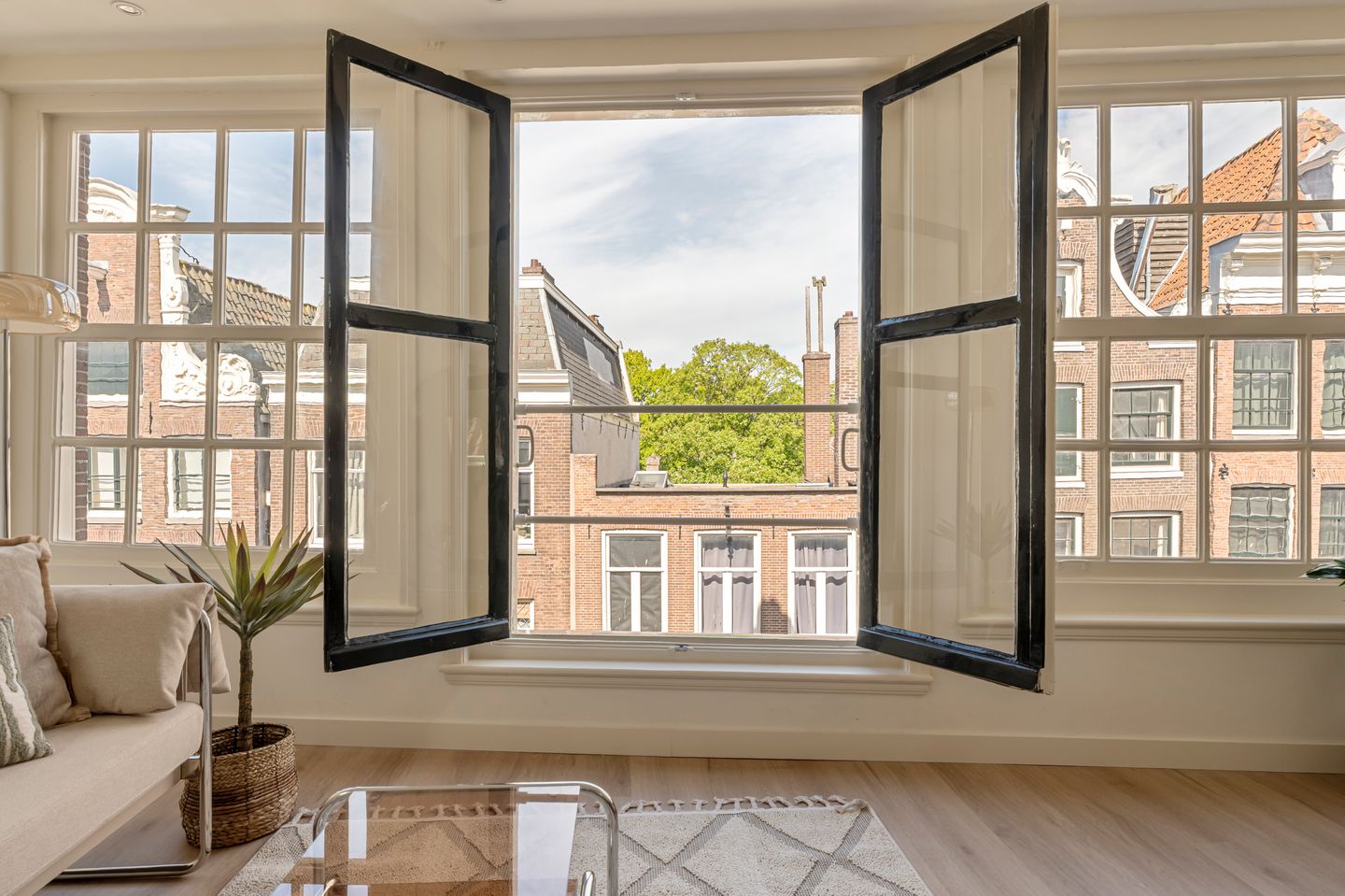 Foto 4 van Binnen Brouwersstraat 7-D