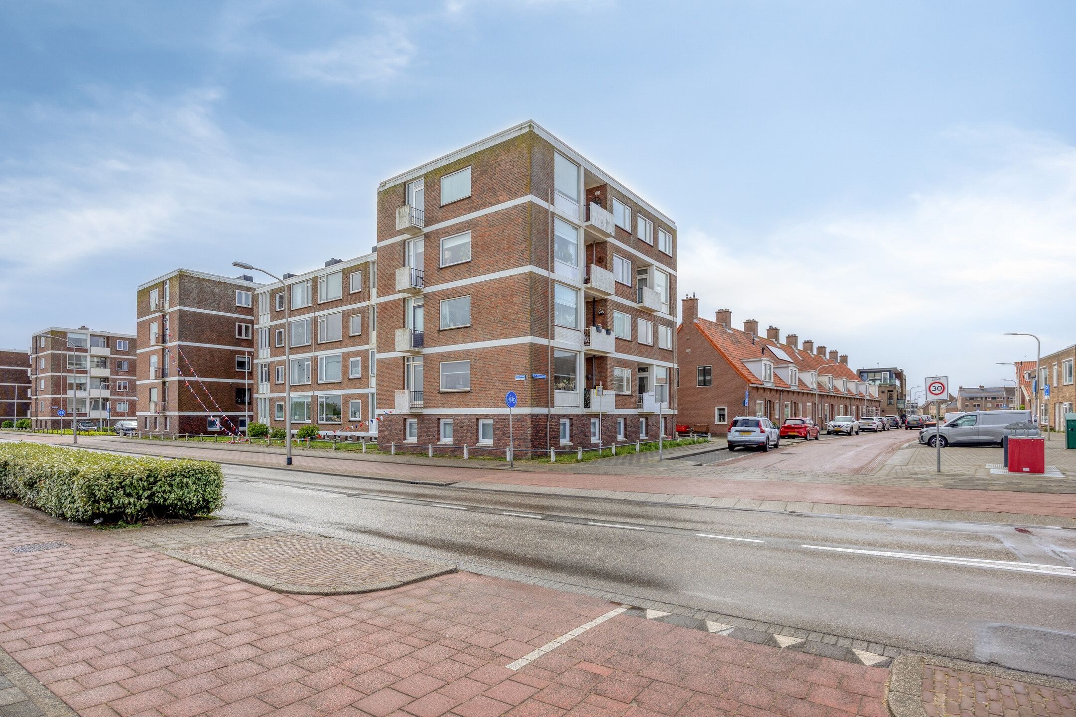 Photo 21 of Rijnmond 4