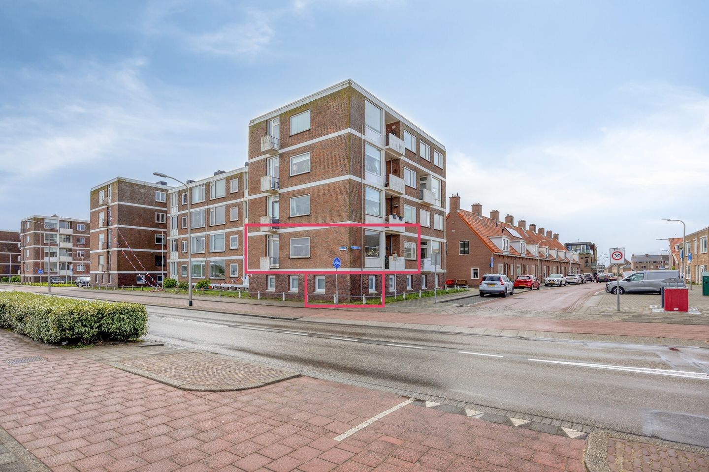 Photo 1 of Rijnmond 4