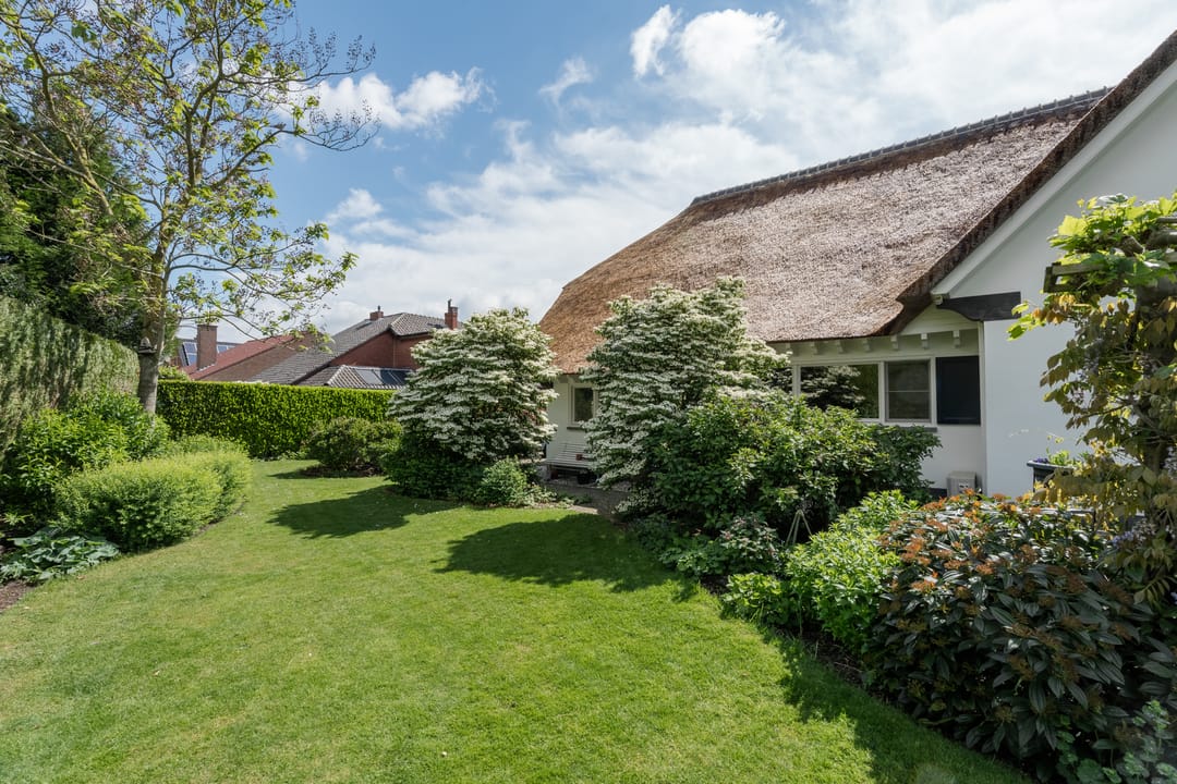 Charming English Cottage Style Villa with Thatched Roof in Kaulille — 61