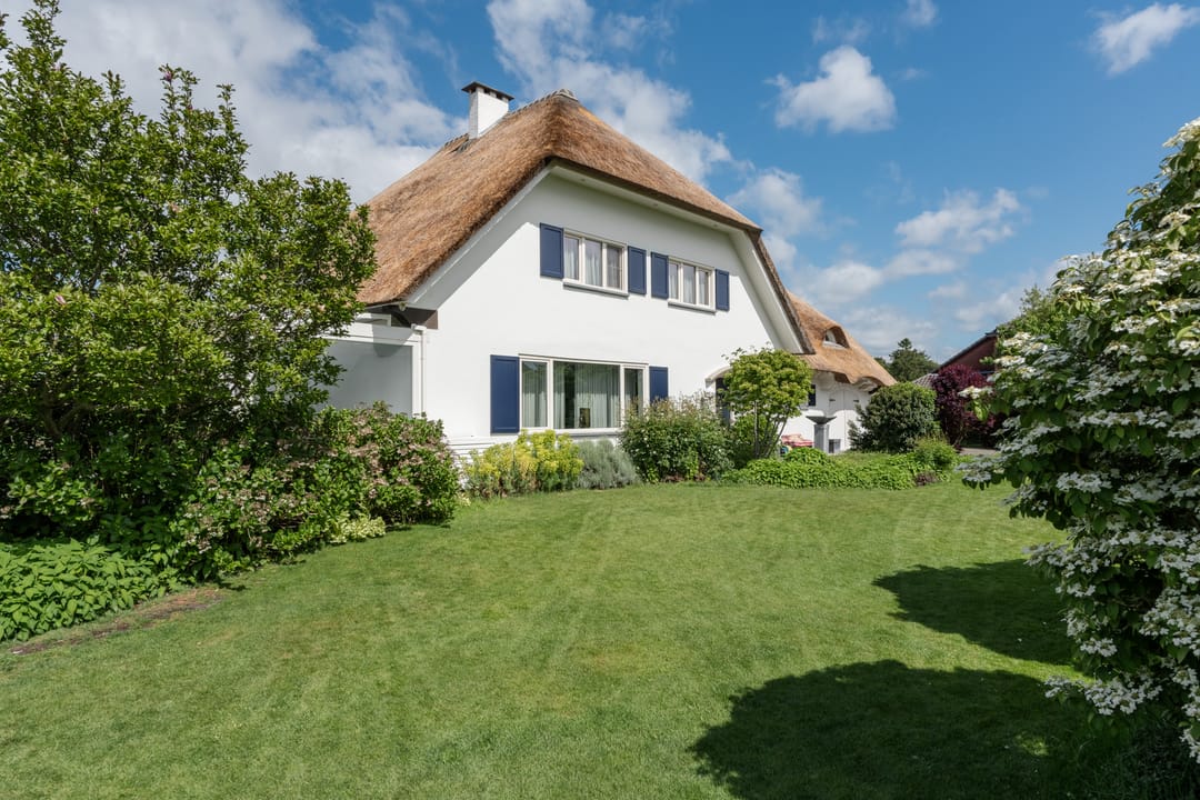Charming English Cottage Style Villa with Thatched Roof in Kaulille — 11