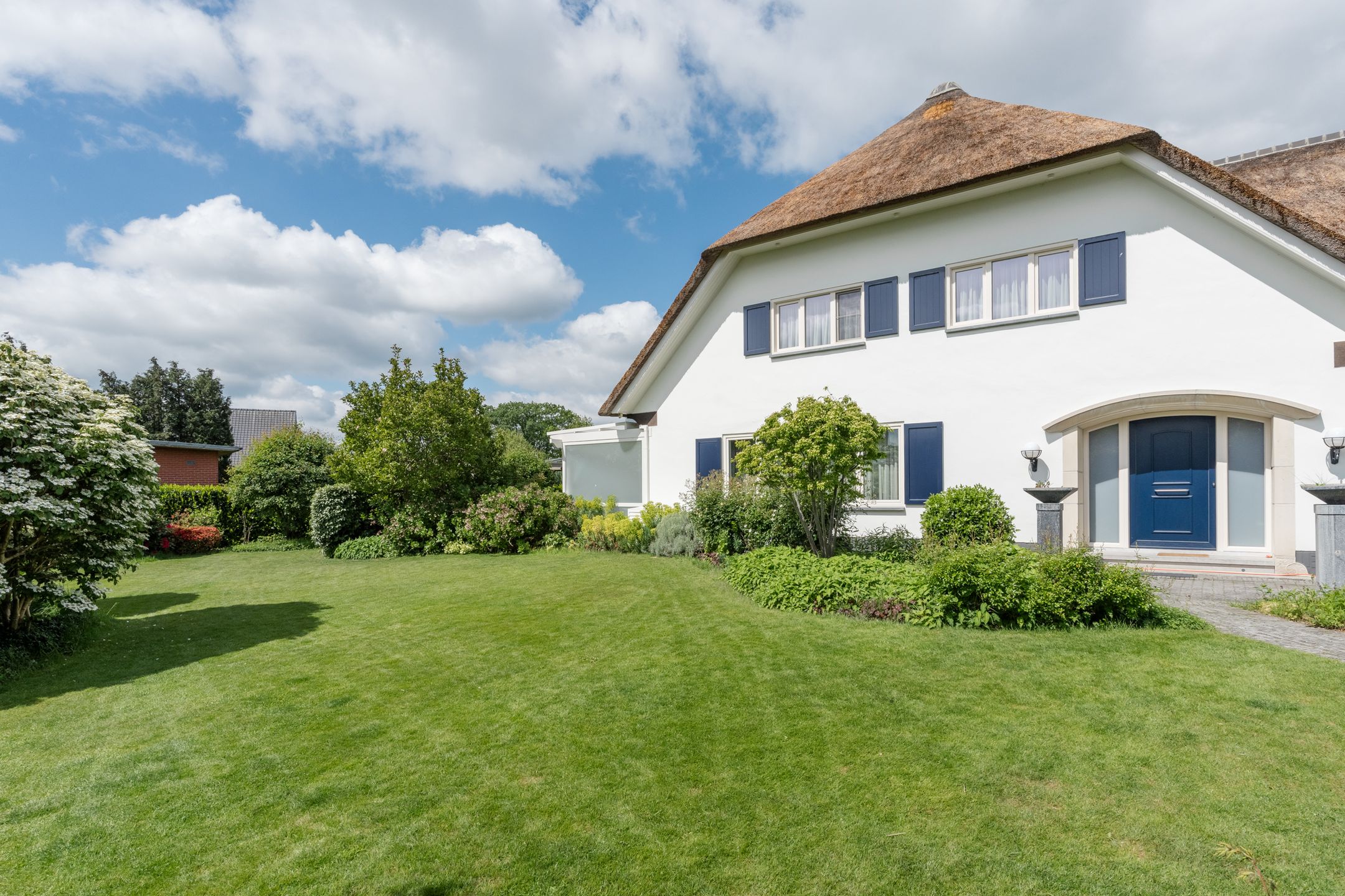 Charming English Cottage Style Villa with Thatched Roof in Kaulille — 48