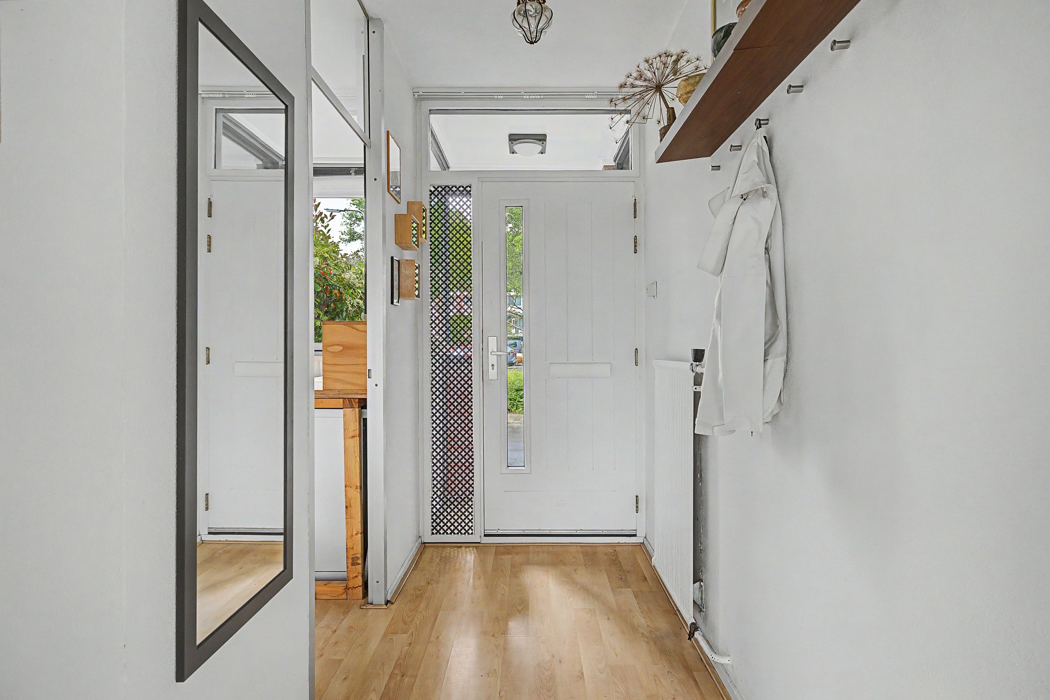 Spacious corner house with four bedrooms and sunny garden in Hoogland — 9