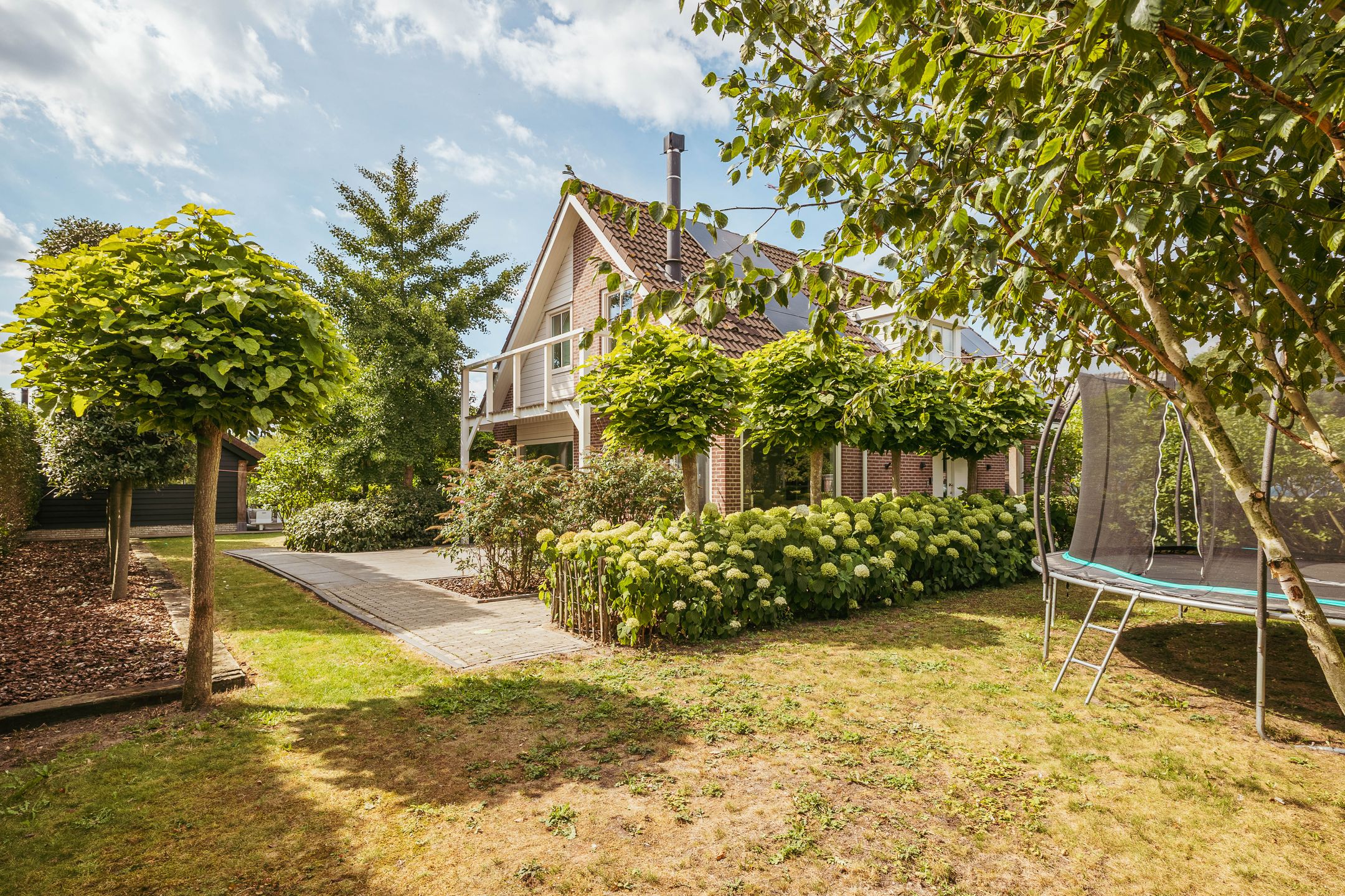 Detached Country House with Guesthouse and Heated Pool in Aalsmeer — 24