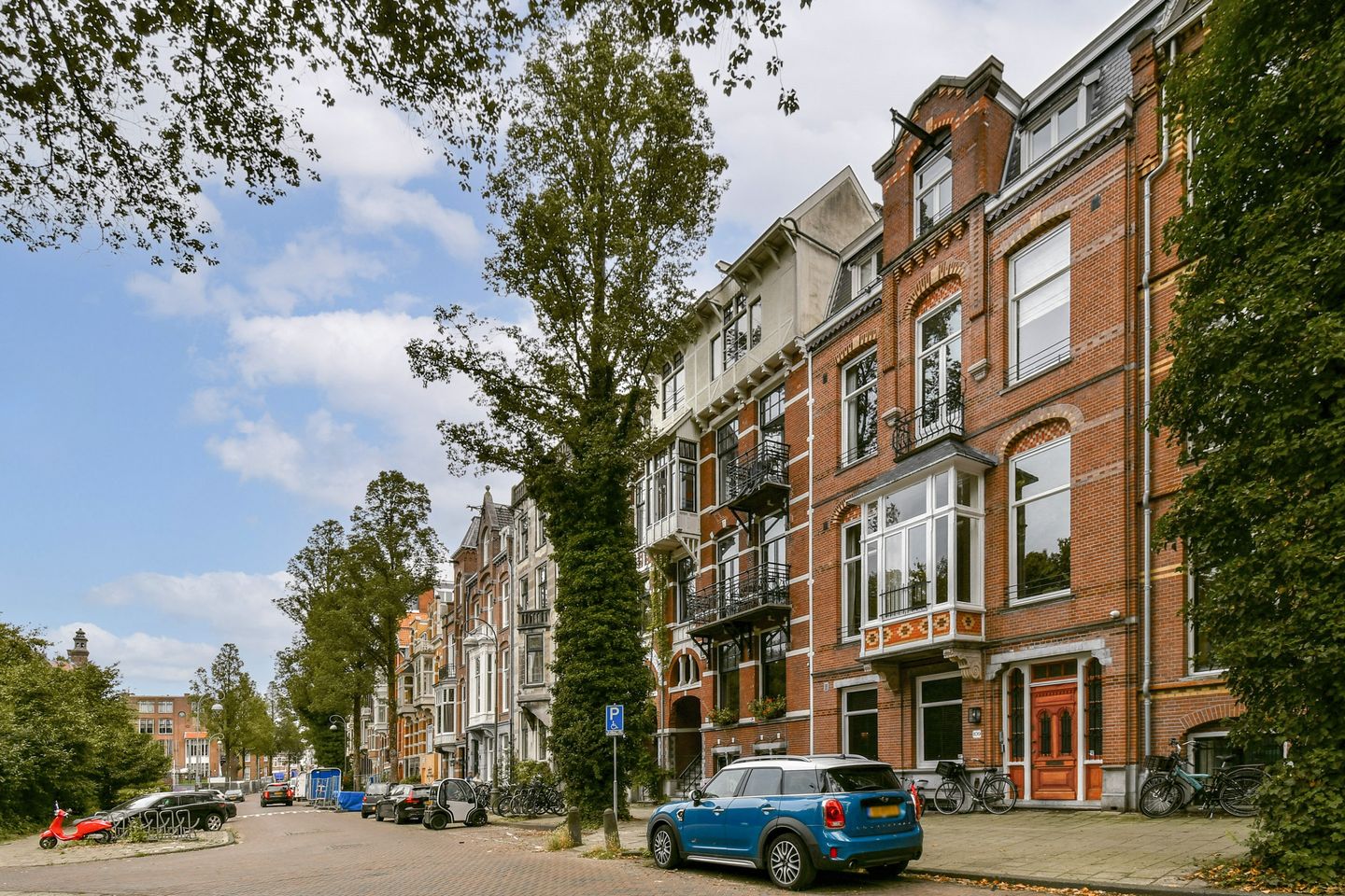 Foto 4 van Van Eeghenstraat 107-3