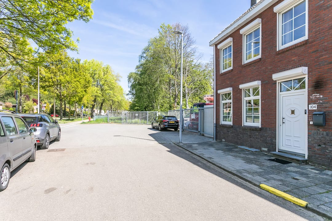 Foto 43 van Unolaan 104