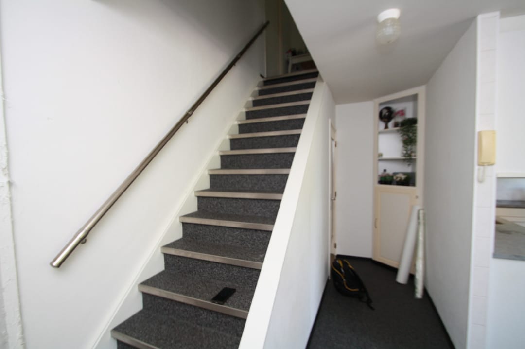 Spacious Three Level Terraced Home with Modern Kitchen and Private Garden — 13