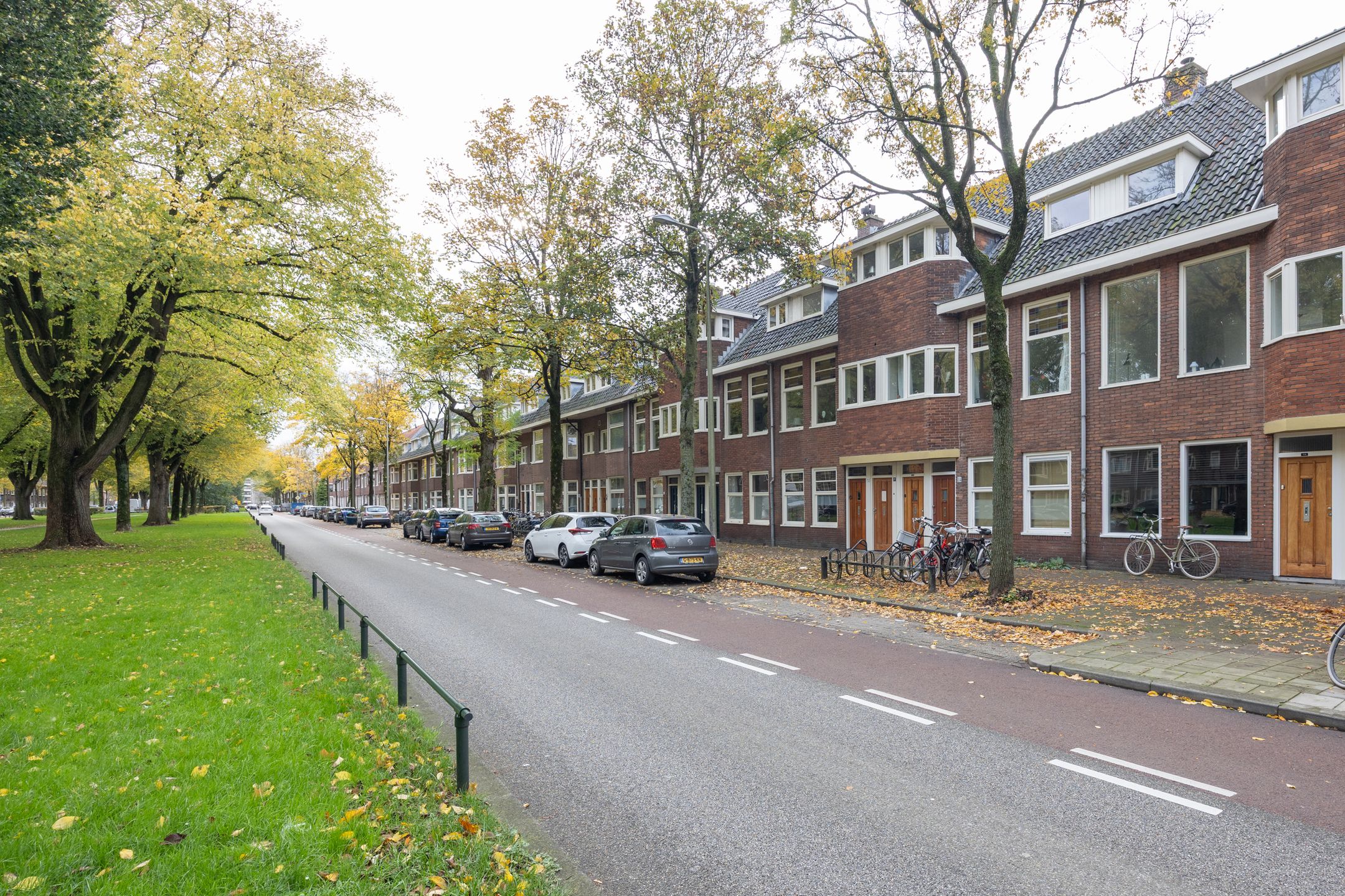 Photo 36 of Burgemeester van Tuyllkade 116