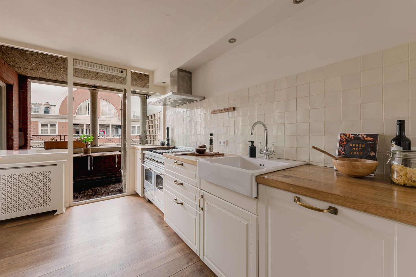 Spacious 5-Room Duplex Apartment in Oud-West with South-Facing Terrace — 14