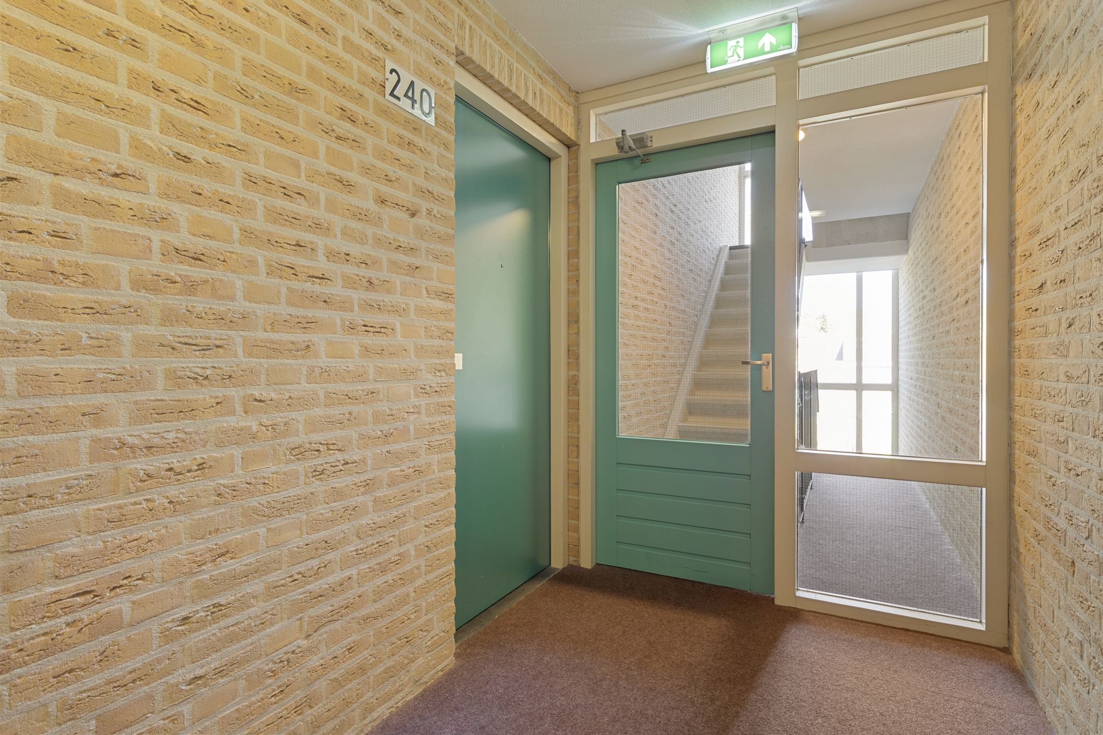 Spacious 3-Room Corner Apartment with Balcony and Parking in Venlo-Oost — 15