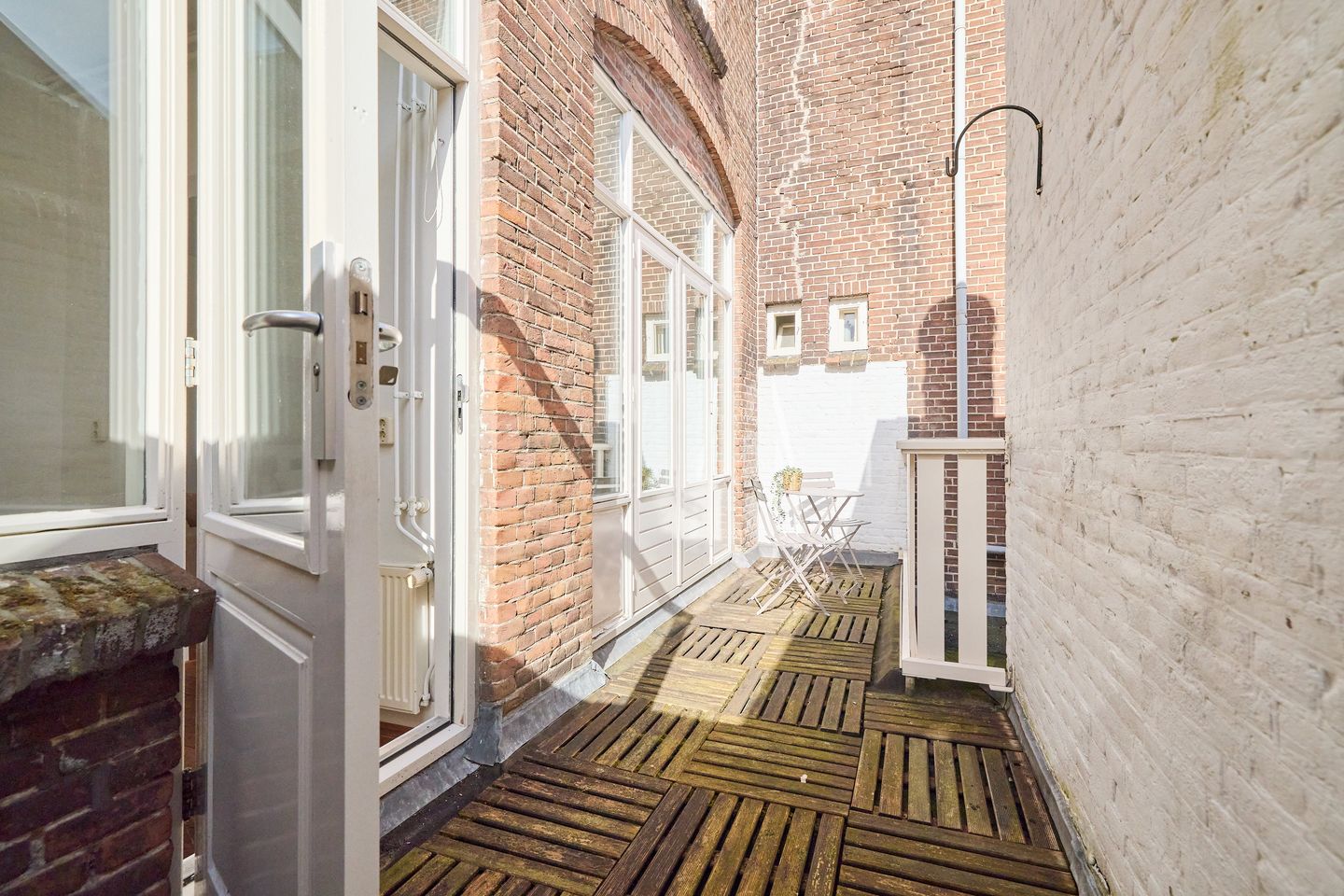Studio with Balcony Near Utrecht Central Station — 25