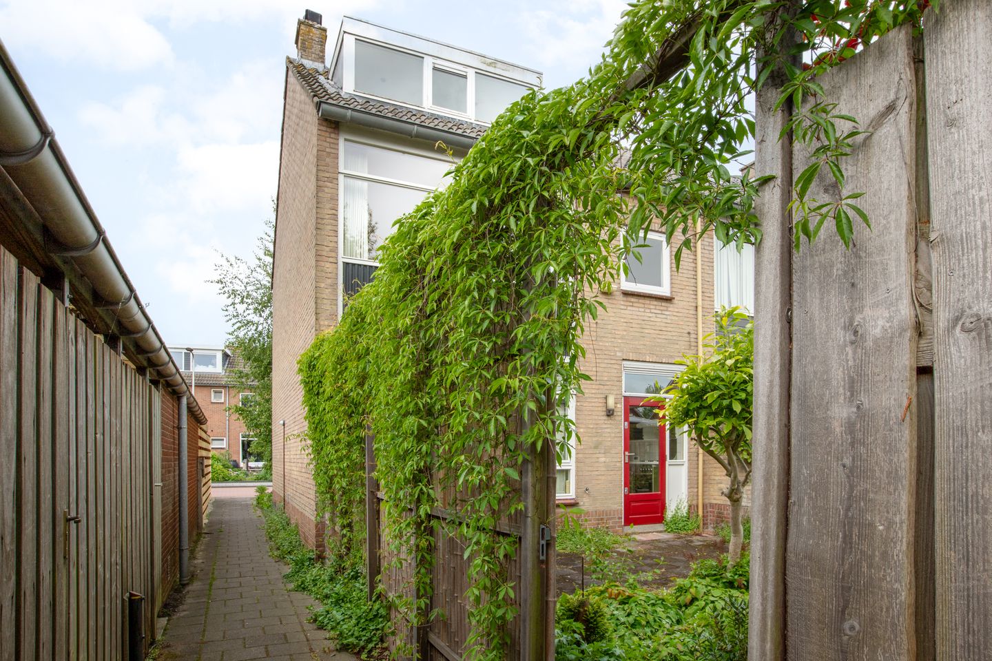 Foto 44 van Albert Schweitzerstraat 4