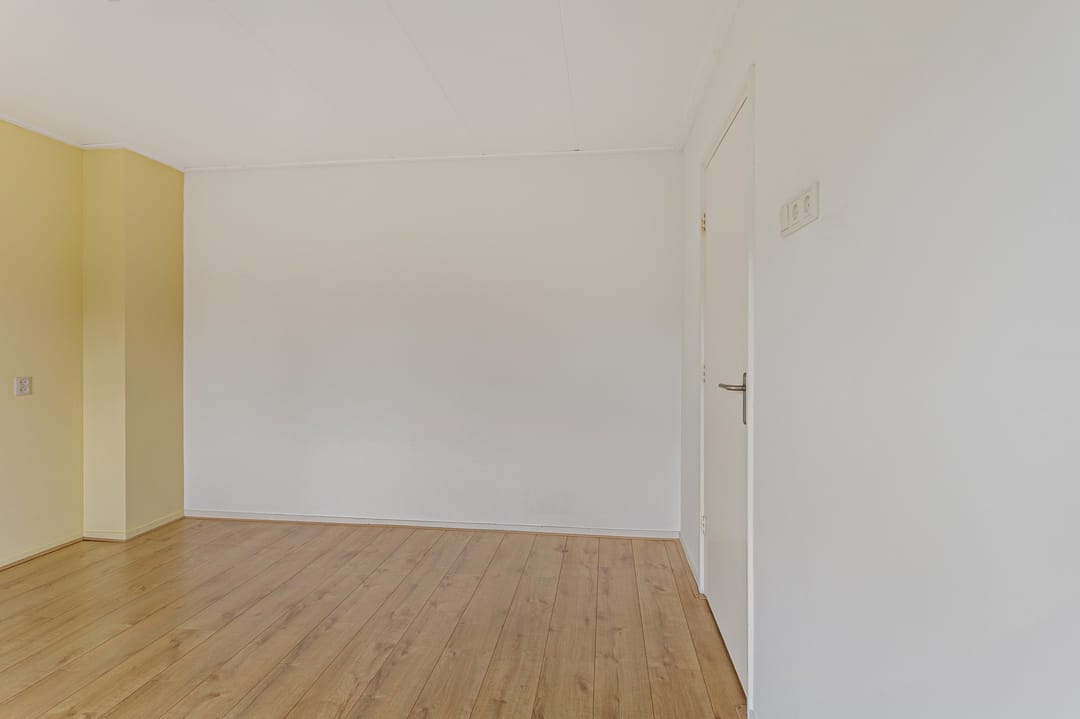 Photo 32 of Colenso 172