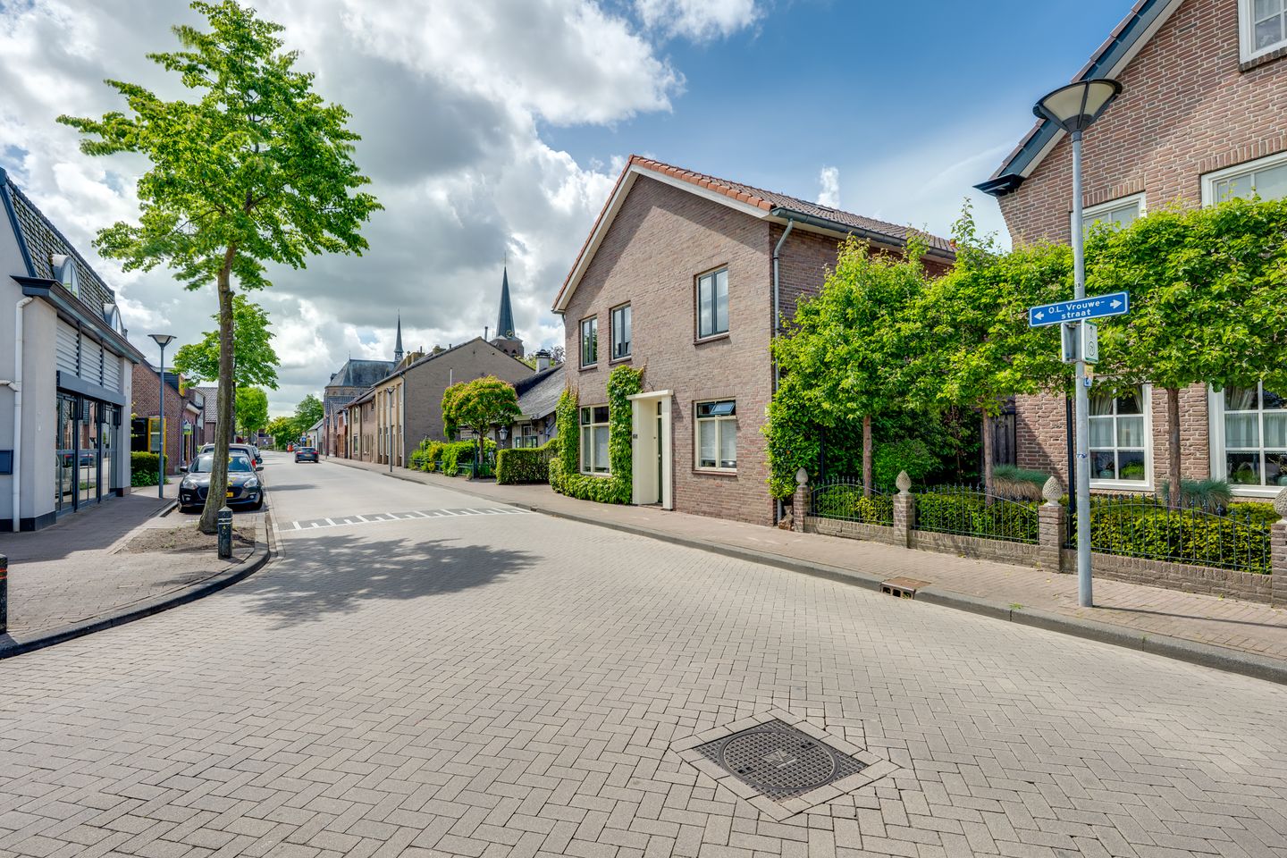 Foto 65 van Onze Lieve Vrouwestraat 125