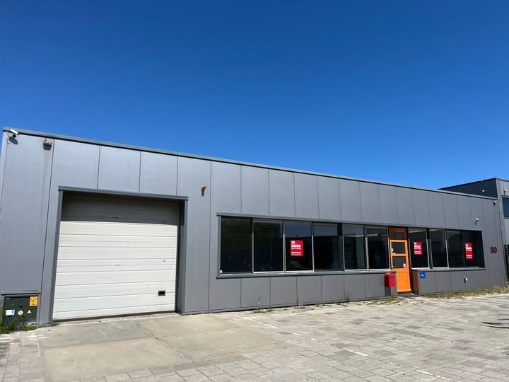 Tussendiepen 30, Drachten