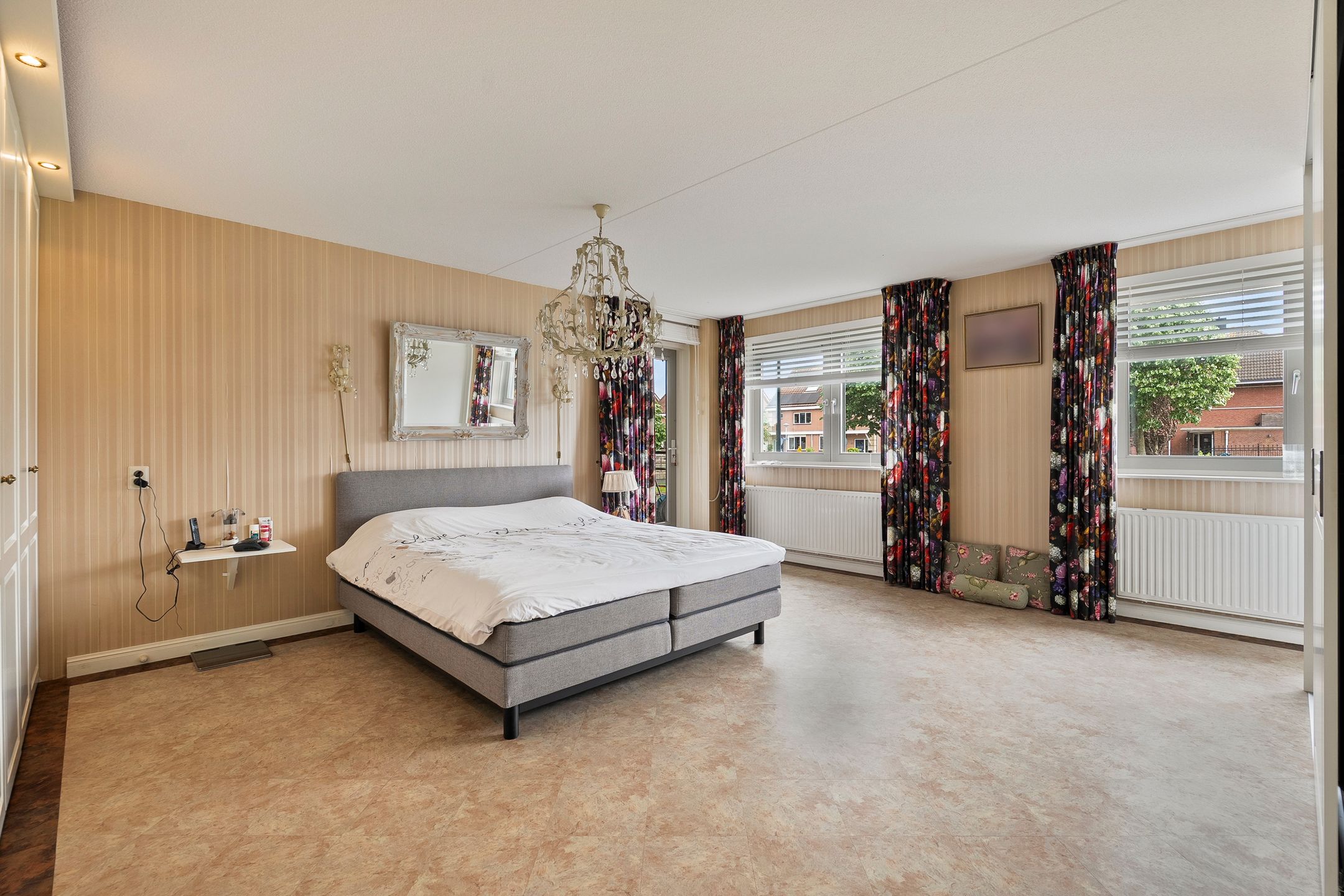 Stunning Waterfront Apartment with Exceptional Terrace on Diamant Island — 27