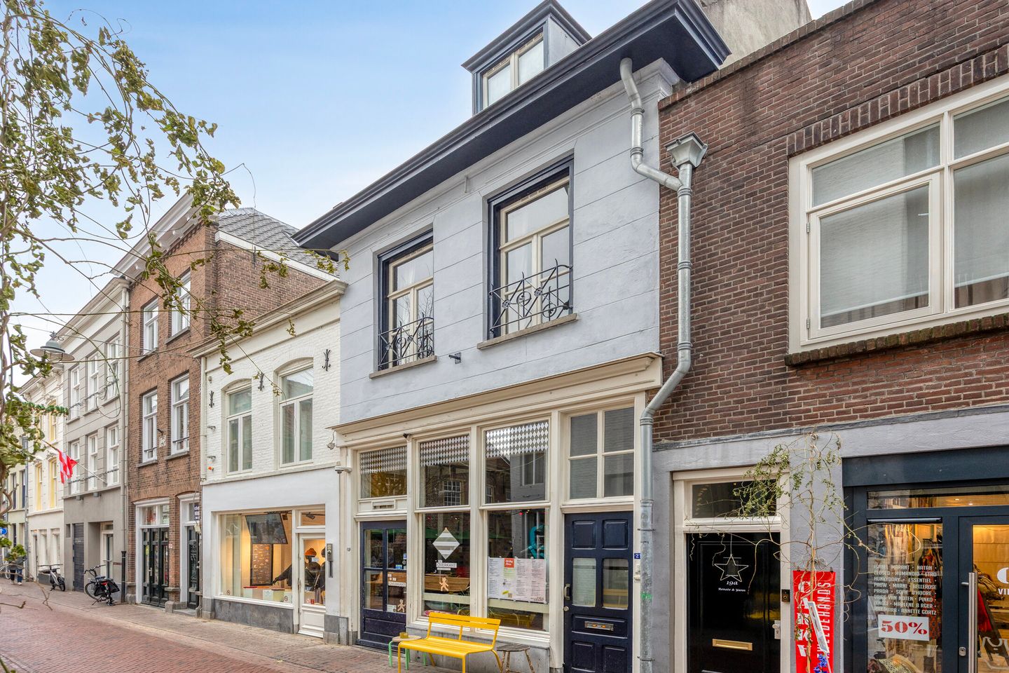 Foto 1 van Snellestraat 21-A