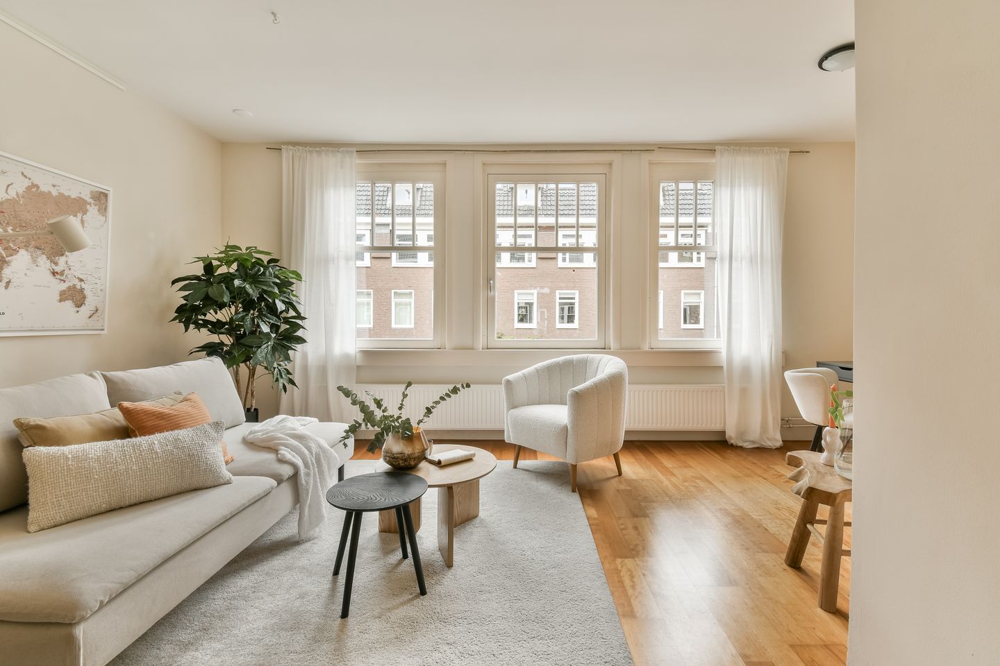 Foto 1 van Woubruggestraat 9-1