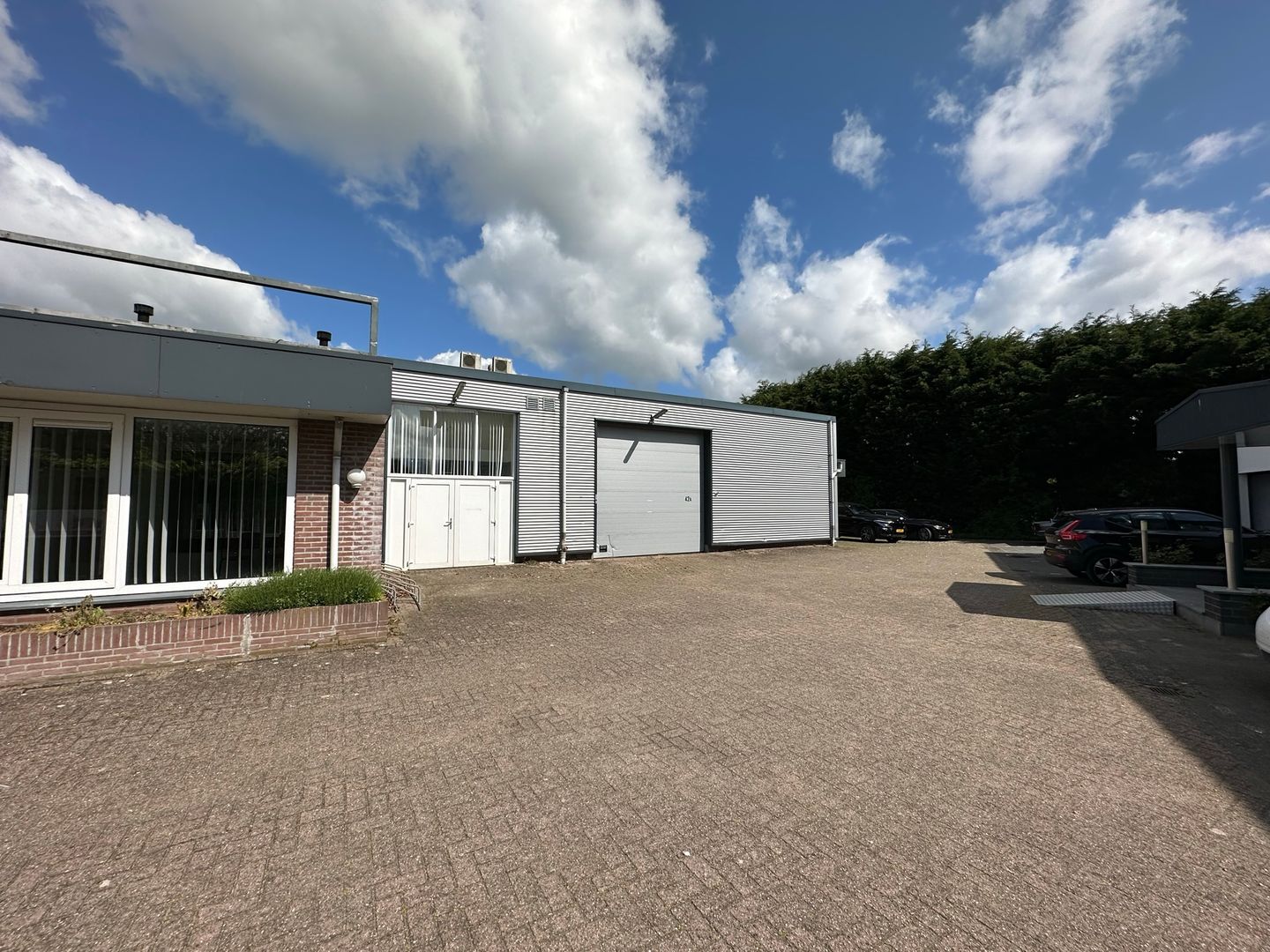 View photo 1 of De Hoogjens 42