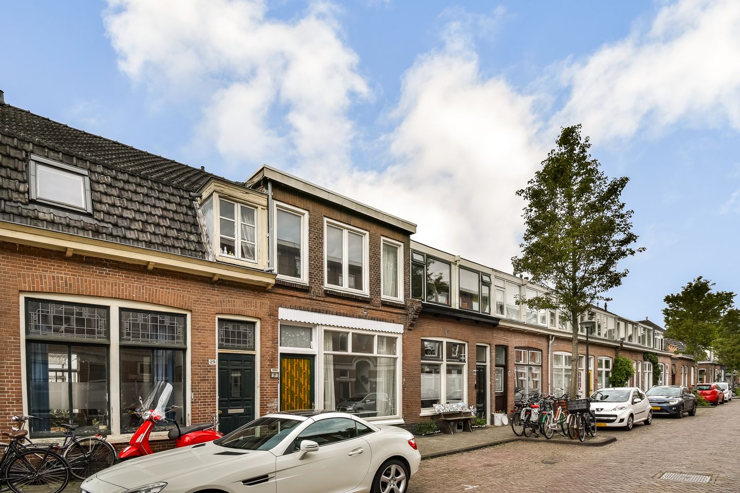 Foto 1 van De Genestetstraat 21