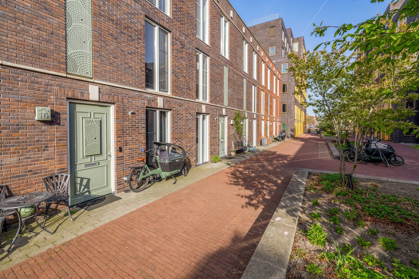 Photo 40 of Tapstraat 8