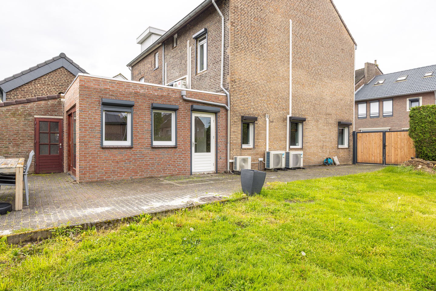 Foto 40 van Voortstraat 18