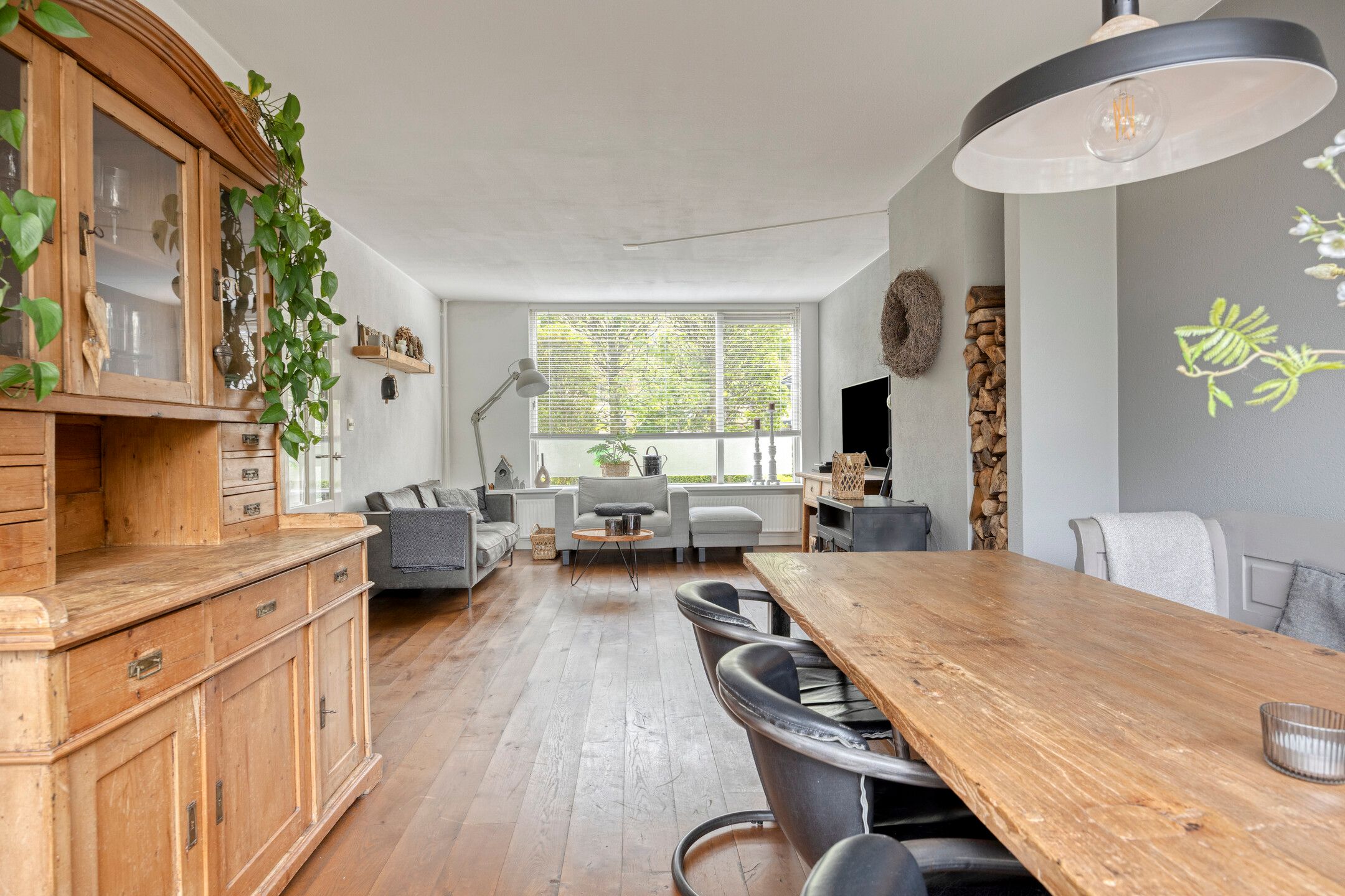 Photo 12 of Johannes Poststraat 27
