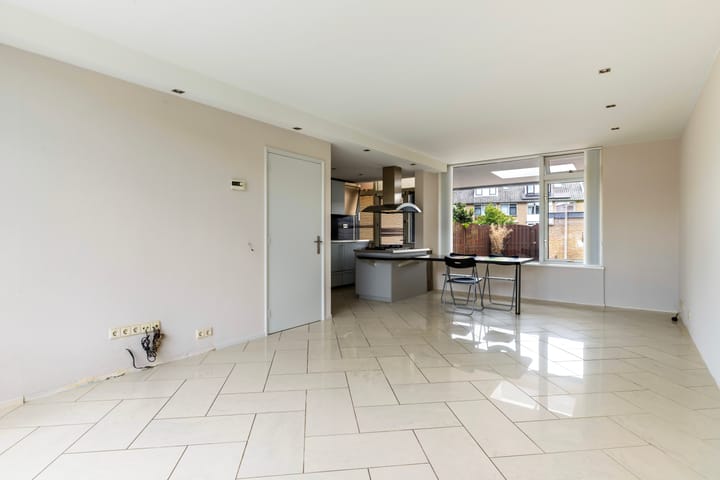 Tussenwoning te koop: Akkerwinde 57, Waddinxveen