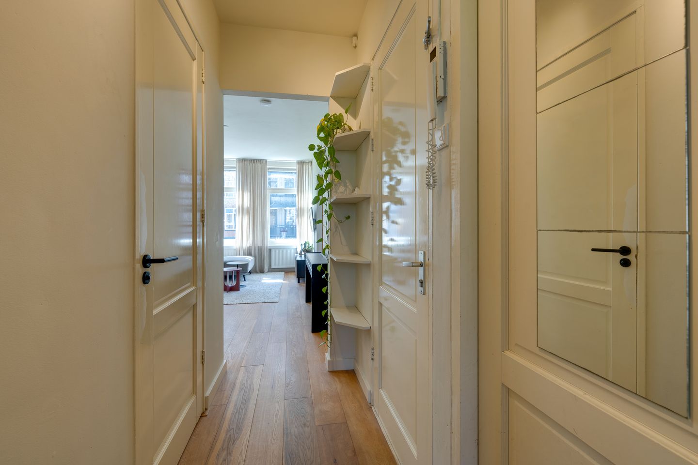 Foto 4 van Van Swindendwarsstraat 77