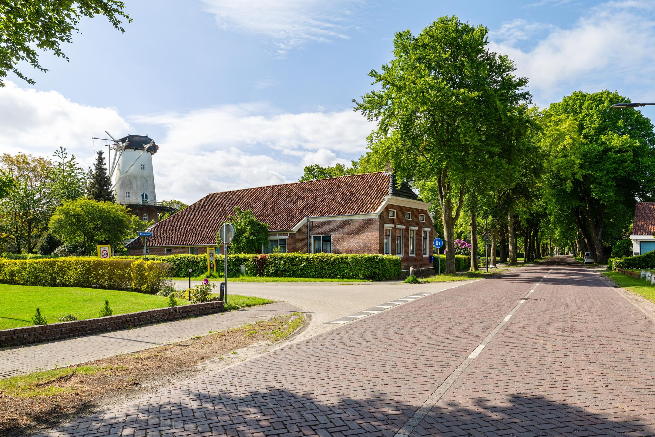 Photo 39 of Lindenlaan 9