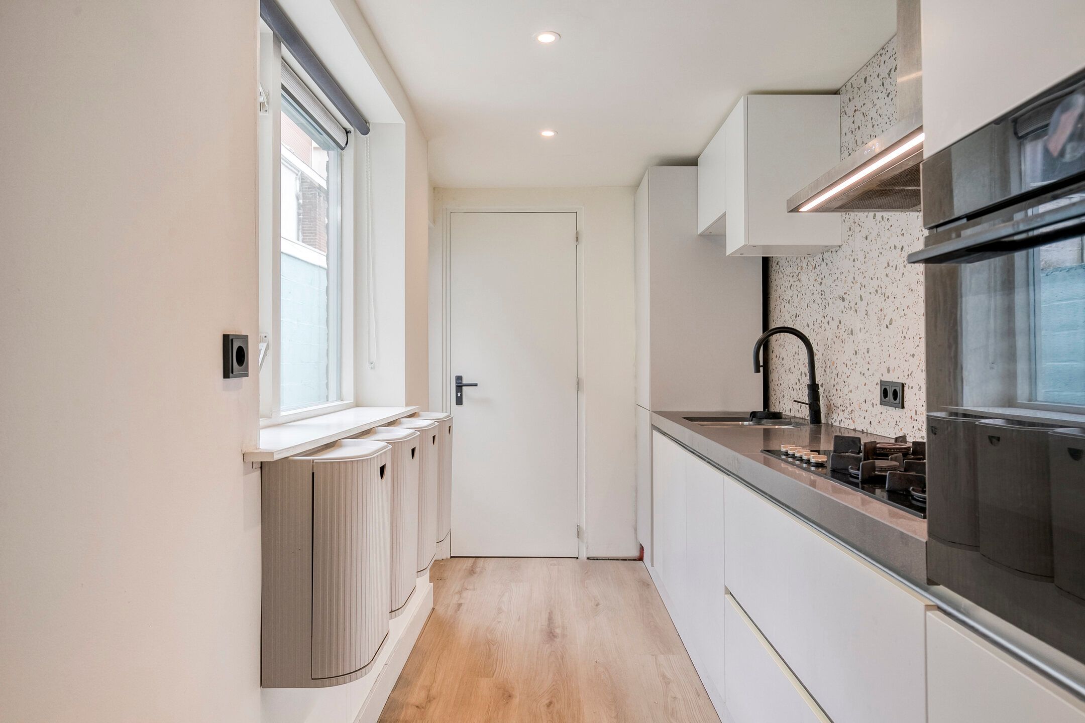 Photo 15 of Merelstraat 6