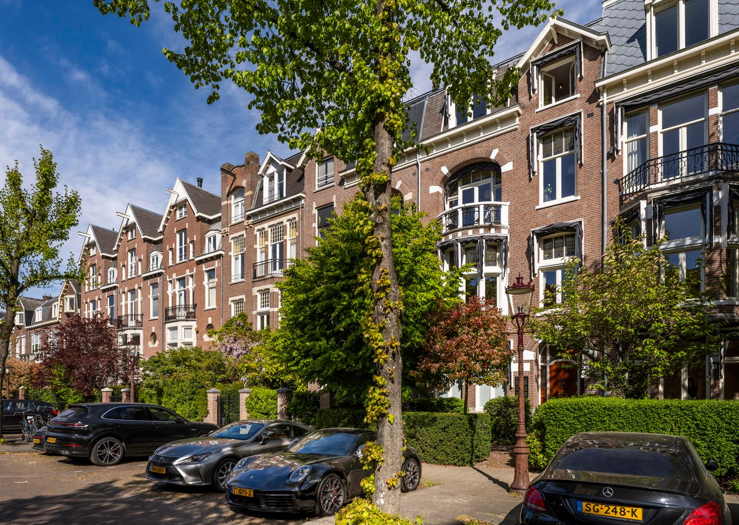 Bekijk foto 1 van Prins Hendriklaan 28