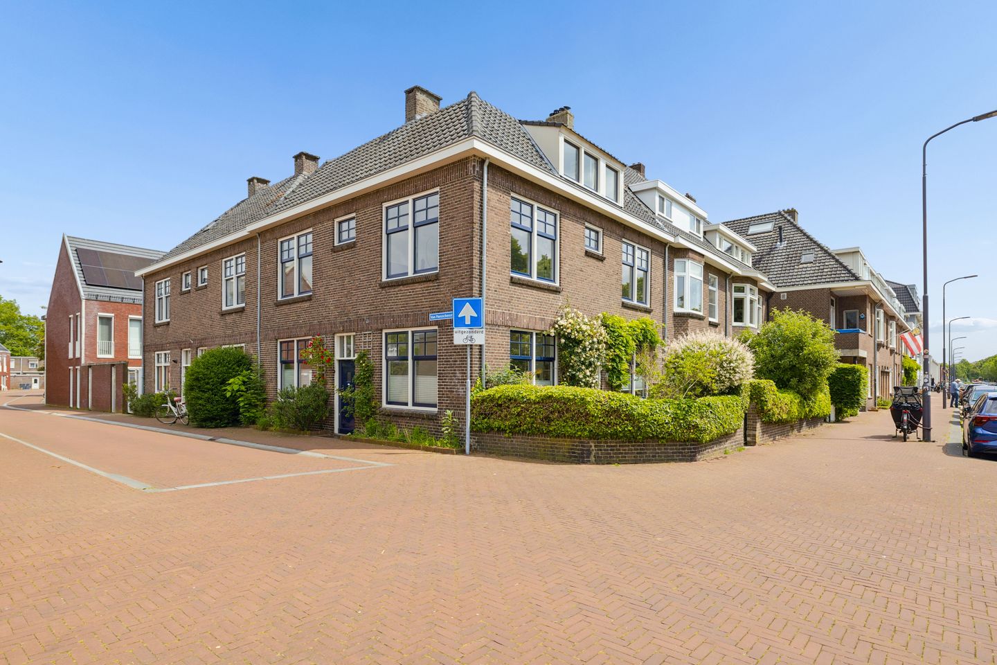 Foto 1 van Van Paesschenstraat 1