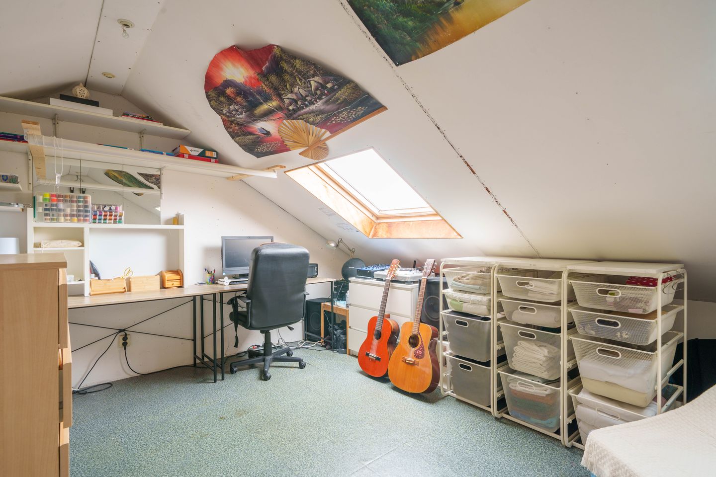 Well-maintained terraced home with sunny southwest garden and modern kitchen in family-friendly Almere neighborhood — 20