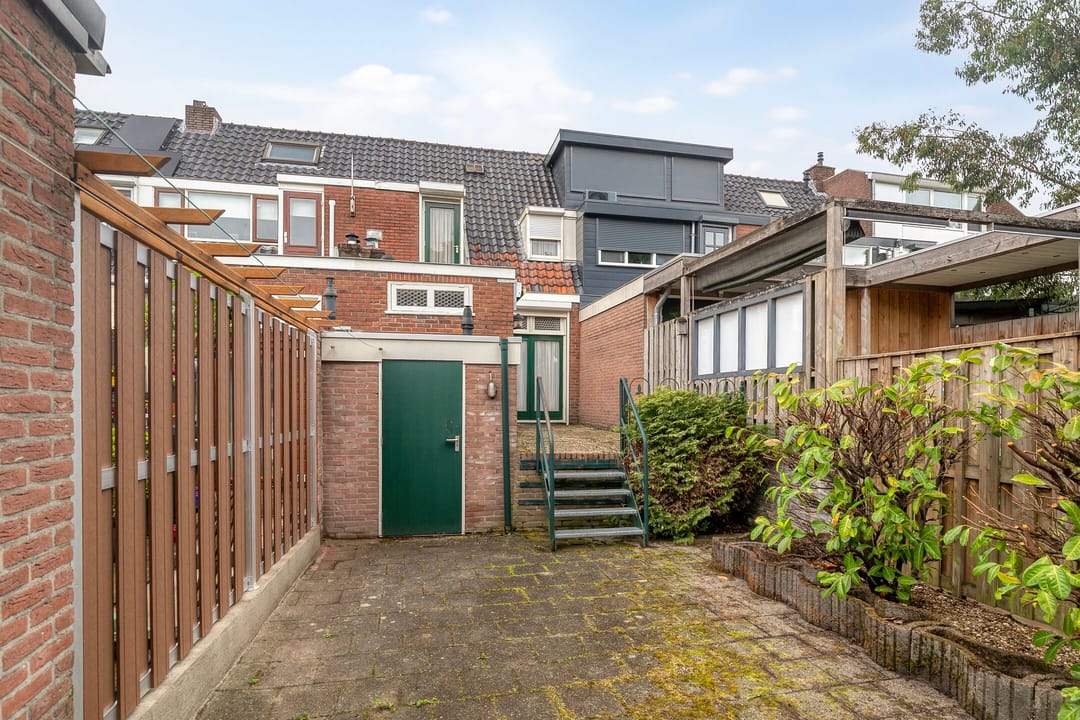 Photo 23 of J.D. van Leeuwenstraat 20