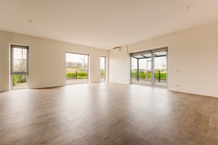 Appartement te koop: Noorwegenkade 378, Almere