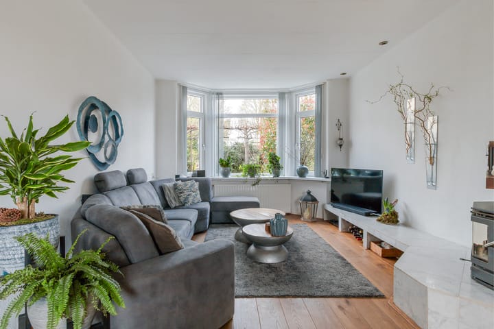Tussenwoning te koop: Diepenbrockweg 126, Dordrecht