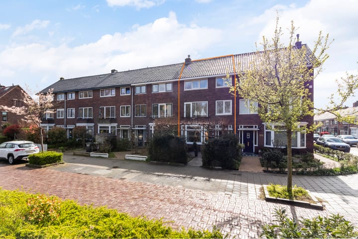 Tussenwoning te koop: Diepenbrockweg 126, Dordrecht