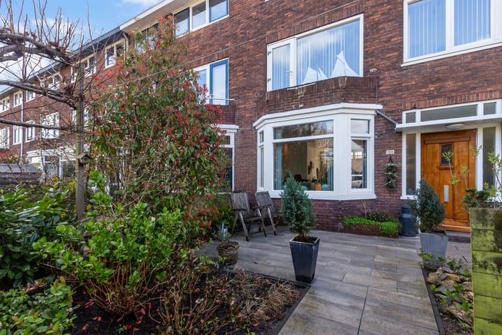 Tussenwoning te koop: Diepenbrockweg 126, Dordrecht