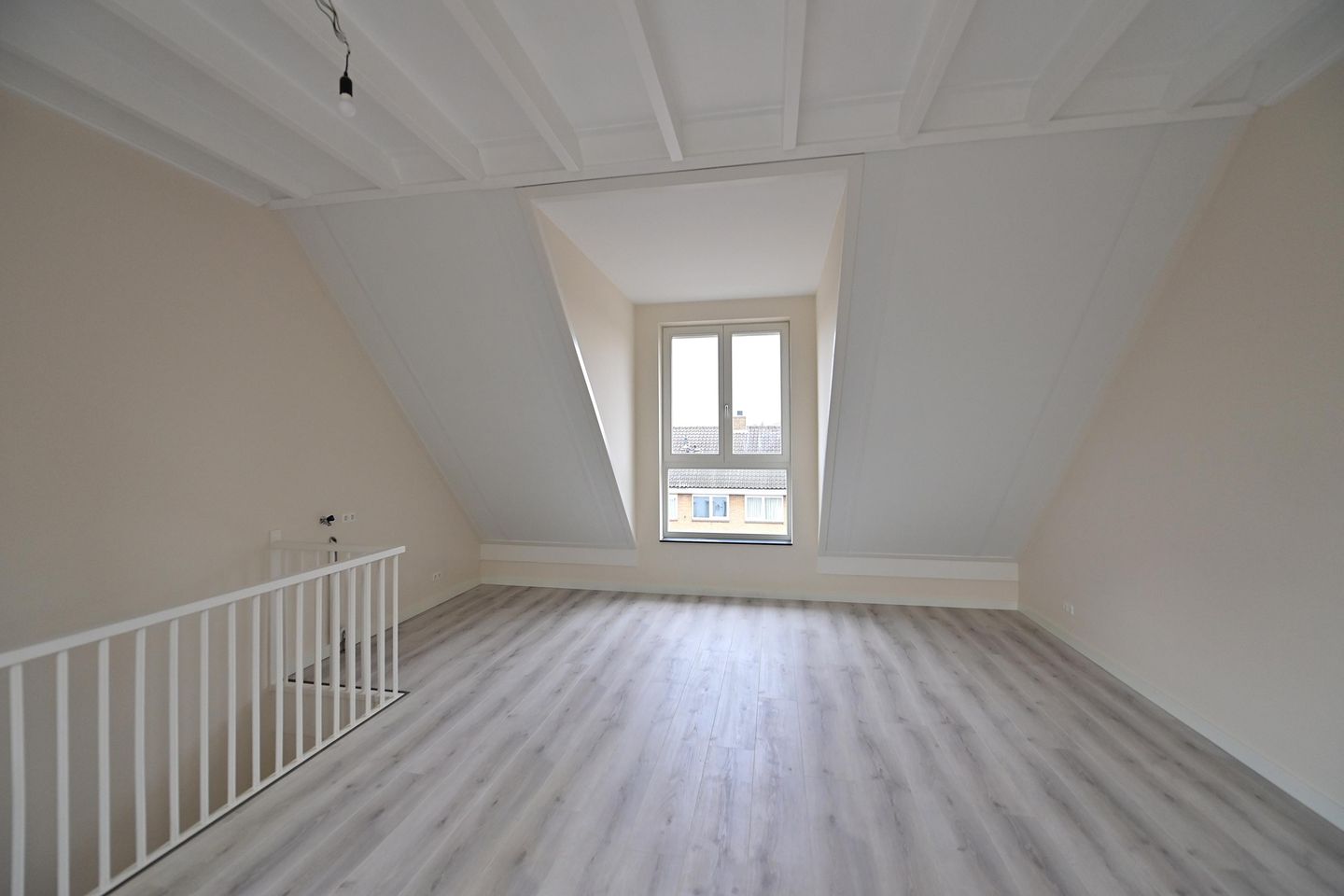 Foto 10 van Tuinstraat 10
