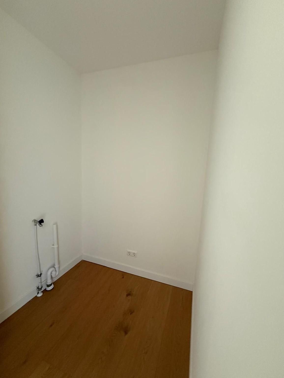 Foto 10 van Bijlmerplein 858-H6