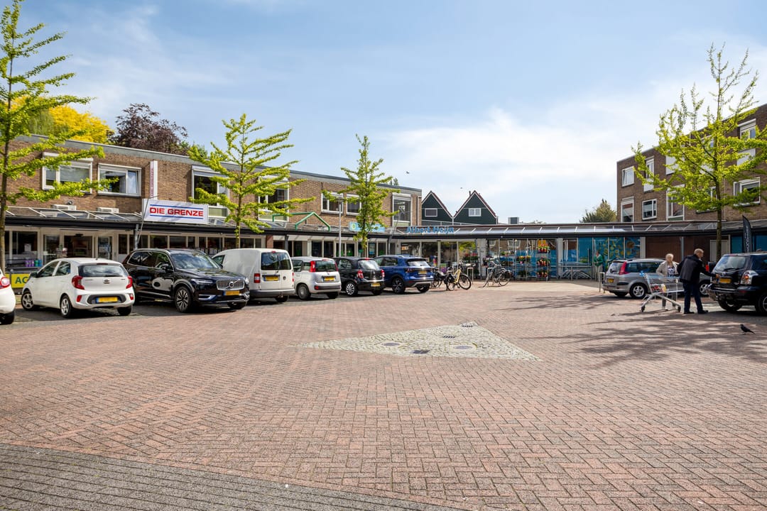 Photo 37 of Uiverstraat 20