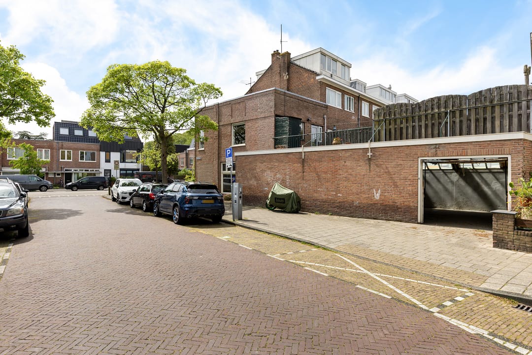 Foto 1 van Floresstraat 15